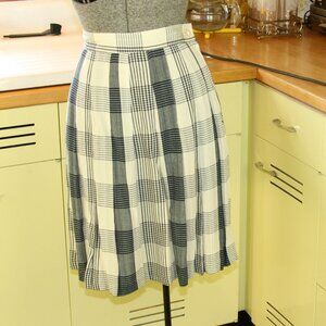 Women's Pleated Skirt